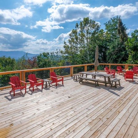 Smoky View Top Shelf Villa Pigeon Forge Exterior photo
